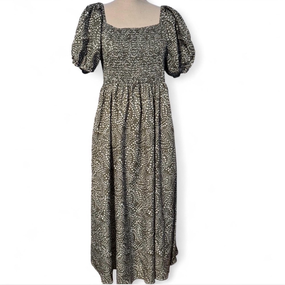 Elegant green and White Women's maxi Dress
